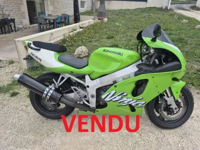 KAWASAKI ZX7-R 1998